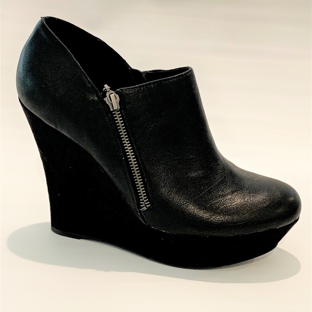 Guess Blk Platform Ankle Boots